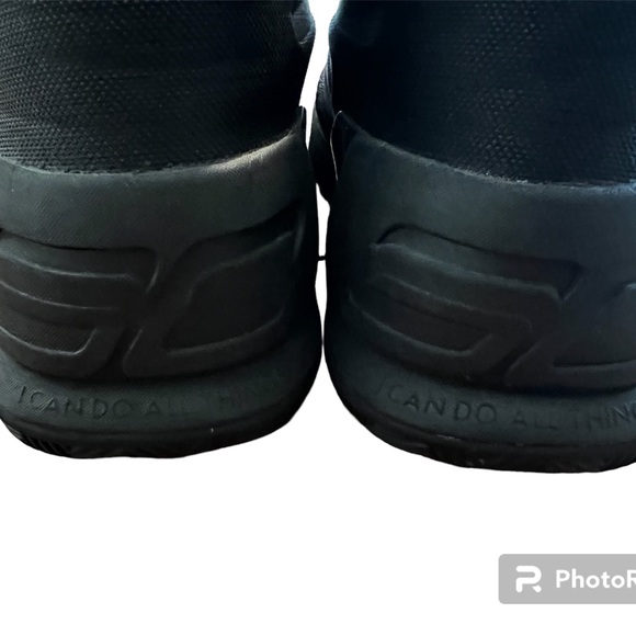 Steph Curry’s, Under Armour mens, size 11. GREAT condition. Only worn twice. - Picture 6 of 7